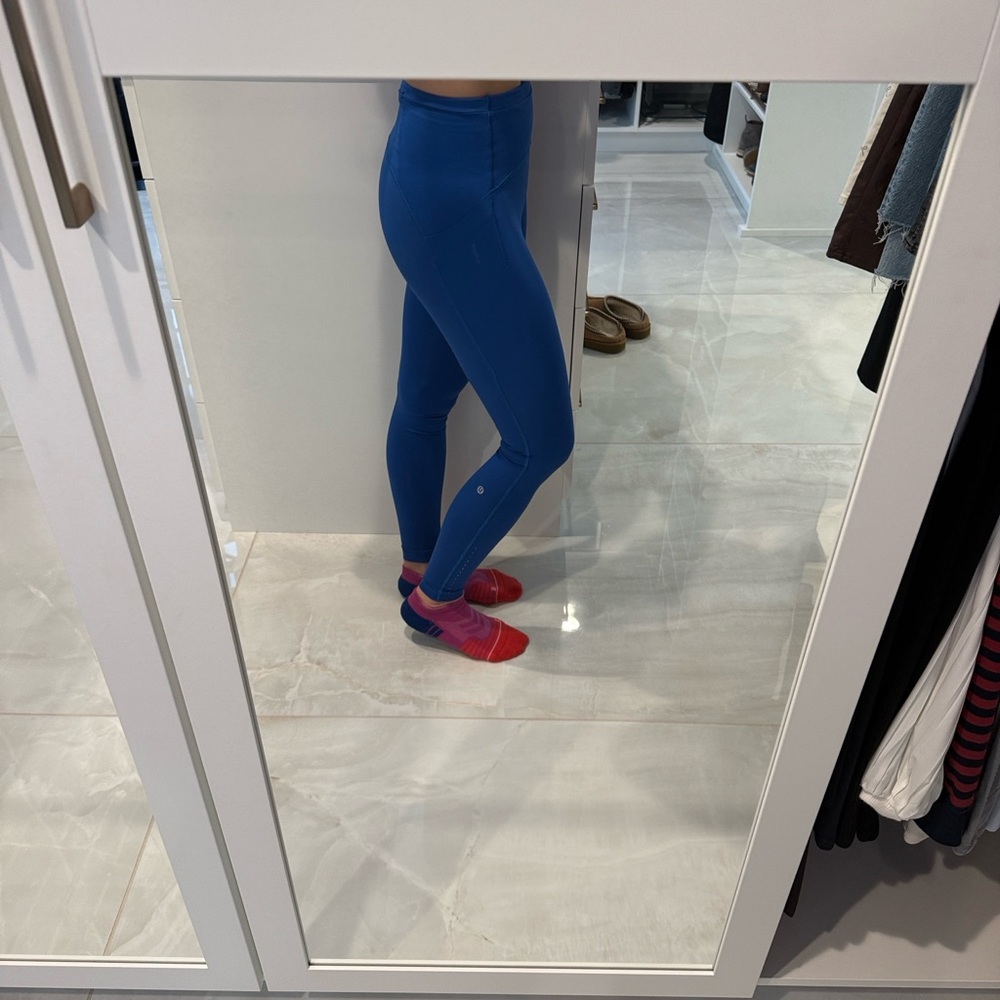 Lululemon women’s Leggings size 4